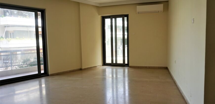 Ενοικιάζεται διαμέρισμα 100 τ.μ. στο κέντρο της πόλης των Χανίων.