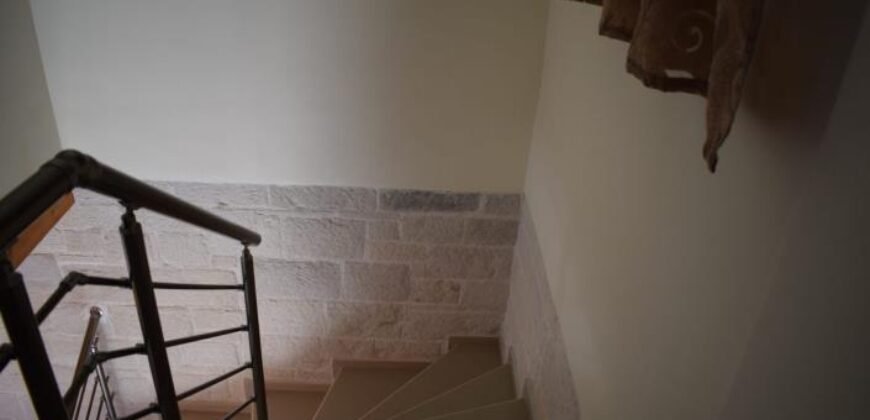 Πολυτελής βίλα με πισίνα στον Σταυρό Ακρωτηρίου